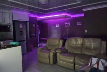 Oshoek Lohiya Lochiel Bampoen N17 Daka Accommodation Apartment, Hartebeeskop - 5