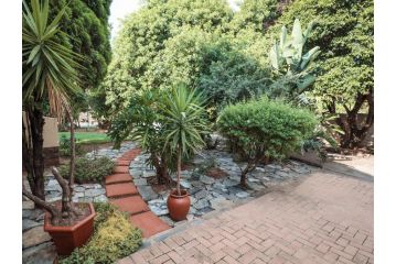 Menlyn Maine: The Exquisite Lunette Villa, Pretoria - 1