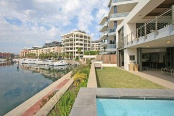 Outstanding V&A Marina Waterfront apartment Apartment, Cape Town - 2