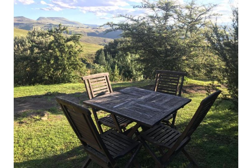 Over the Edge Cottage Guest house, Underberg - imaginea 3