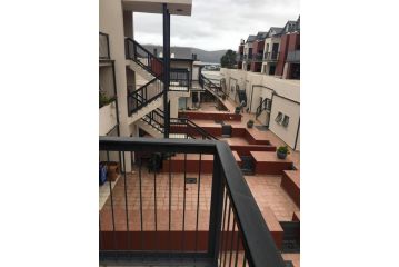 Oyster Walk on Main Apartment, Knysna - 3