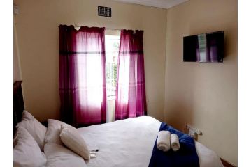 Ozizi Guesthouse Apartment, East London - 1