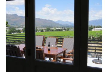 Paarl Mountain Lodge Bed and breakfast, Paarl - 3