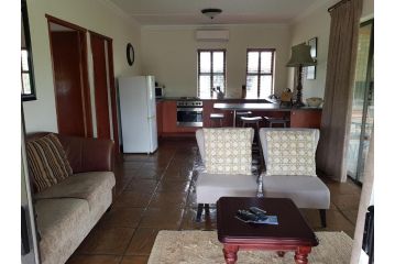 Paddabult Self Catering Cottages Guest house, Paarl - 1