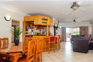 Palm View - Family Only - Adults and Children 18 and under Guest house, Ballito - 3