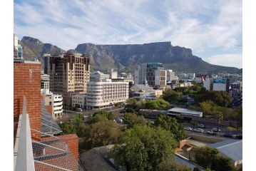 Panoramic Table Mountain view Apartment, Cape Town - 2