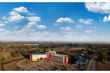 Park Inn by Radisson Polokwane Hotel, Polokwane - 2