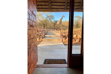 Pata Pata House Villa, Marloth Park - 3