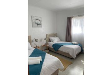 Patâ€™s Apartment, Langebaan - 5