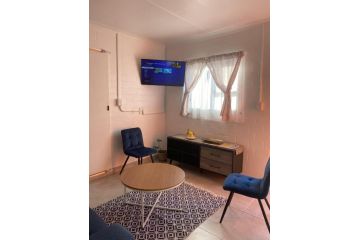 Patâ€™s Apartment, Langebaan - 4