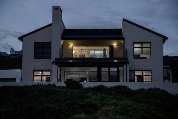 Pearl Haven, beach house with magnificent views! Guest house, Yzerfontein - 2