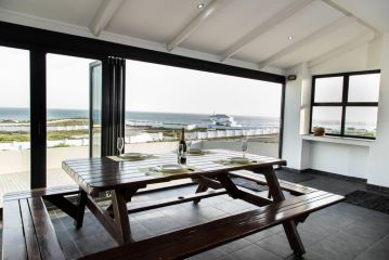 Pearl Haven, beach house with magnificent views! Guest house, Yzerfontein - 3