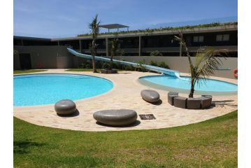 Pebble Beach 306 Apartment, Umdloti - 5