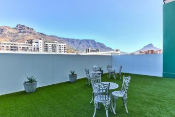 Penthouse Living on Albert Apartment, Cape Town - 4