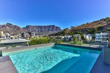 Penthouse with rooftop pool and Bbq area Apartment, Cape Town - 2