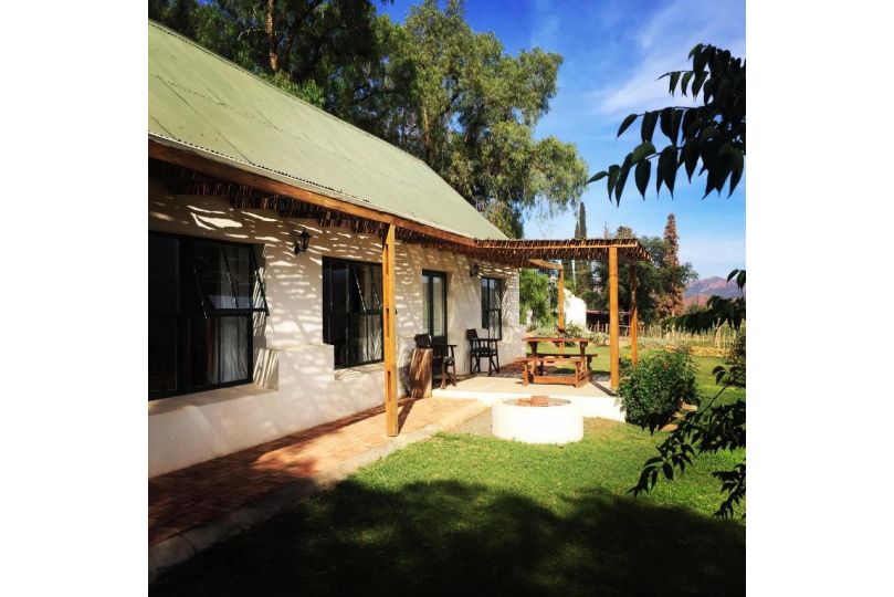 Pepper Tree Cottage Guest house, De Rust - imaginea 8