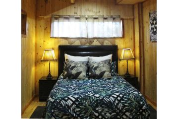 Perfect for 8 Apartment, Dullstroom - 2