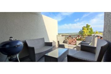 Petit ChÃ¢teau - 3 bed - Pool Patio BBQ & Views Apartment, Plettenberg Bay - 3