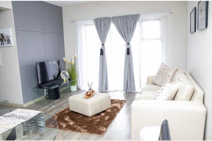 Petite 1 bedroom apartment in a tranquil environment Apartment, Sandton - imaginea 7