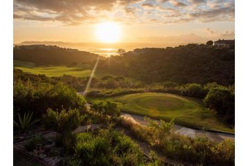 Pezula Magic Retreat - 4 Bedroom Lagoon View Home Guest house, Knysna - 4