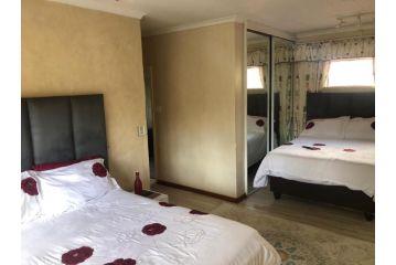 Phomolong Guest House, WestGate, Roodeporte Guest house, Roodepoort - 5