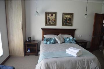 Piece of Paradise Guest house, Hermanus - 5