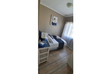 Plakkies Holiday Accommodation Guest house, Langebaan - 3