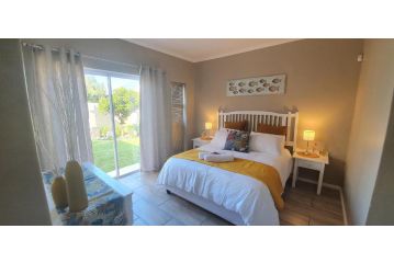 Plakkies Holiday Accommodation Guest house, Langebaan - 1