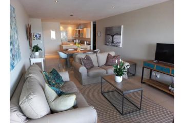 Luxury, spacious 3 bed apartment in Plett Apartment, Plettenberg Bay - 2