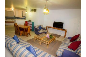 Plett Panoramas - 3 Bedroom centrally located apartment Apartment, Plettenberg Bay - 4