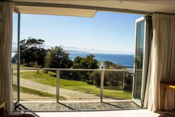 Plett Panoramas - 3 Bedroom centrally located apartment Apartment, Plettenberg Bay - 2