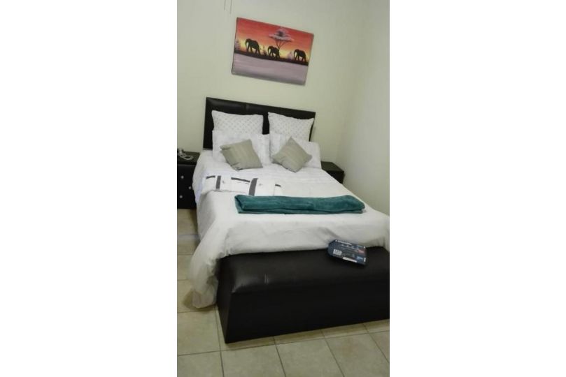 Point 55 Guest house, Zeerust - imaginea 7