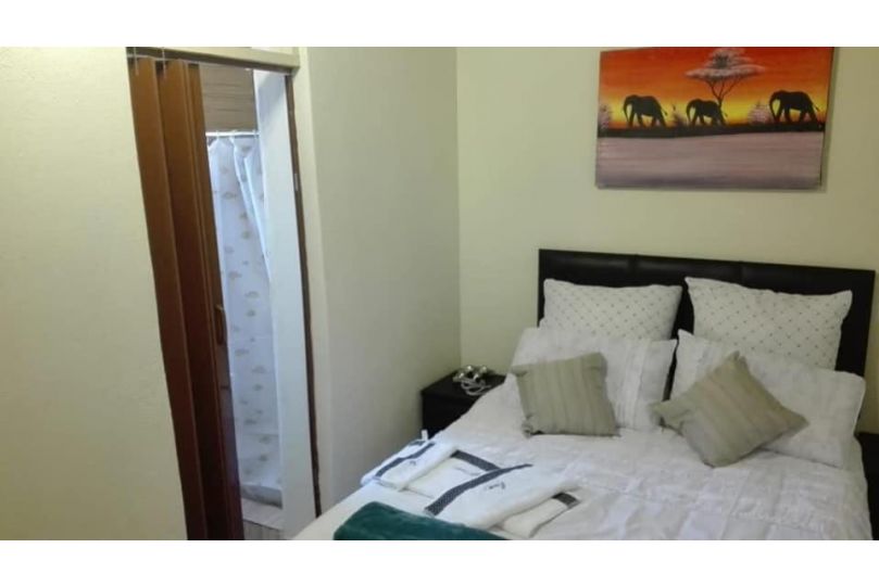 Point 55 Guest house, Zeerust - imaginea 17