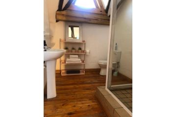 Point Surf Loft Apartment, Jeffreys Bay - 3