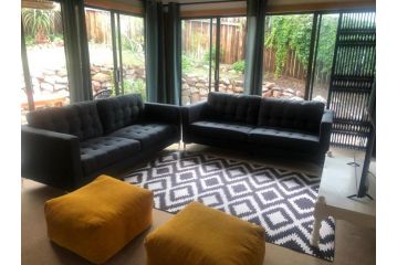 Point Surf Loft Apartment, Jeffreys Bay - 2