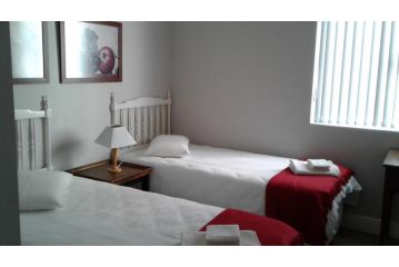 Point Village Accommodation - Beach Club 307 Apartment, Mossel Bay - 5