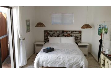 Point Village Accommodation -Mark's House Apartment, Mossel Bay - 5