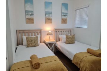 Point Village Accommodation -Santos 20 Apartment, Mossel Bay - 5