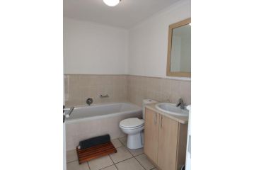 Point Village Accommodation - Santos 40 Apartment, Mossel Bay - 4