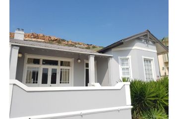 Point Village Accommodation - Uppercross 3 Apartment, Mossel Bay - 2