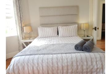 Point Village Accommodation - Uppercross 3 Apartment, Mossel Bay - 5