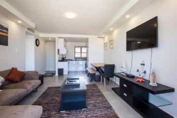 uSHAKA WATERFRONT - OUTSTANDING OPEN OUTLOOKS Apartment, Durban - 4