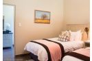 Pond End Apartment, Clarens - thumb 11