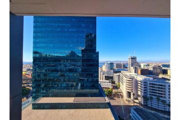 positionPositionPOSITION luxury Condo city cntr Apartment, Cape Town - 5