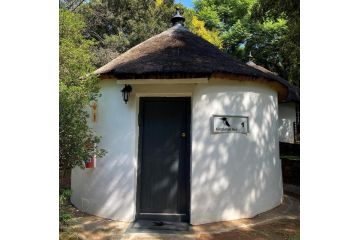 Pretoria Country Club- Kingfisher Hut Apartment, Pretoria - 2