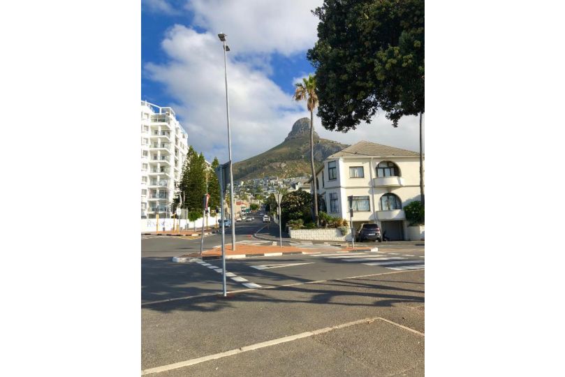 Prince Edward Mansions Apartment, Cape Town - imaginea 3