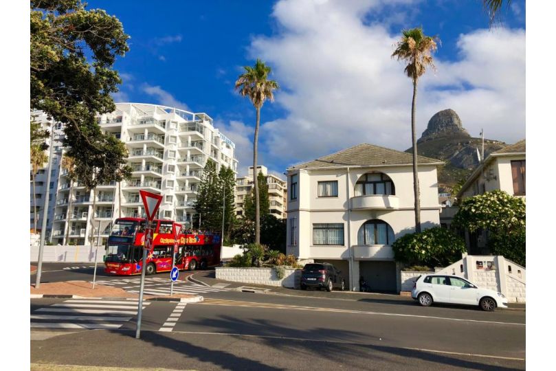 Prince Edward Mansions Apartment, Cape Town - imaginea 1