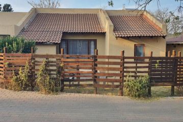 Private Bachelor Apartment 1 Apartment, Midrand - 2