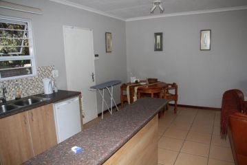 Private Cottages Bed and breakfast, Johannesburg - 5