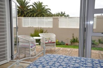 Private room with own entrance, patio and garden. Apartment, Cape Town - 1